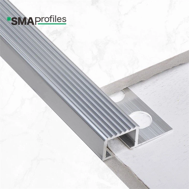 silver aluminium stair nosing